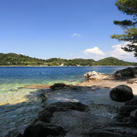 By The Sea Sobra - Mljet - 600 *